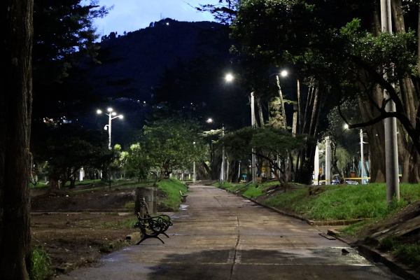 Galería fotográfica de la recuperación del alumbrado público en el Parque Nacional.