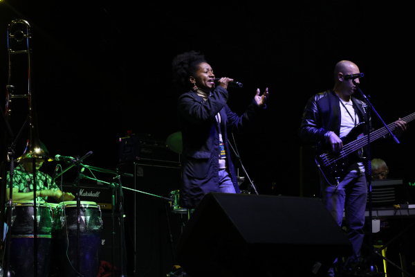 Presentación artística de salsa, de grupo afro de Bogotá