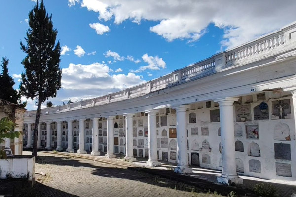 Cementerio Central de Bogotá - UESP 