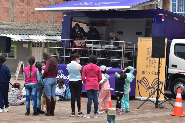 Habitantes de Quiba participaron en Feria de Servicios Interinstitucional