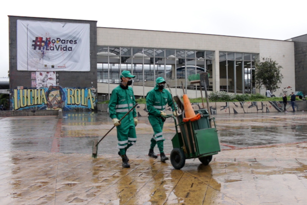 Operarios de aseo de Bogotá.