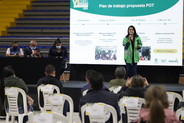 UAESP realizó VI Mesa Distrital de Recicladores