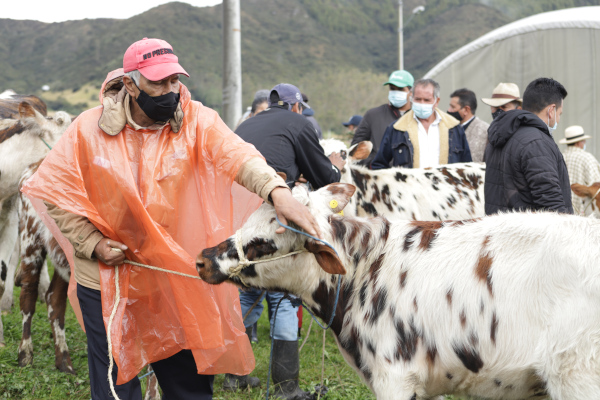 UAESP acompaña a comunidad de Mochuelo en Feria Ganadera