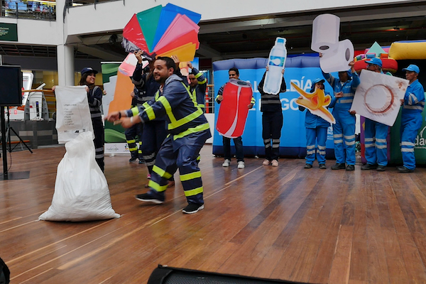 La UAESP le puso ritmo a la sensibilización en Plaza de las Américas