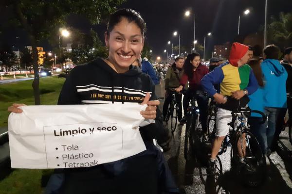 La UAESP se tomó la ciclovía nocturna