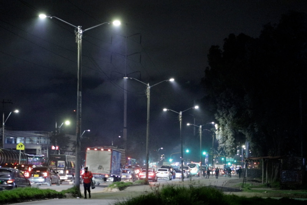 Finalizó la modernización de la iluminación de seis tramos en la calle 13