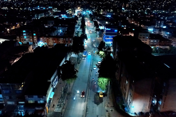 Imagen aérea de la Calle 138 con Carrera 44 en el barrio Mazurén de Suba. En este corredor vial se instalaron 214 luminarias en tecnología led entre la Autopista Norte y la Avenida Boyacá.