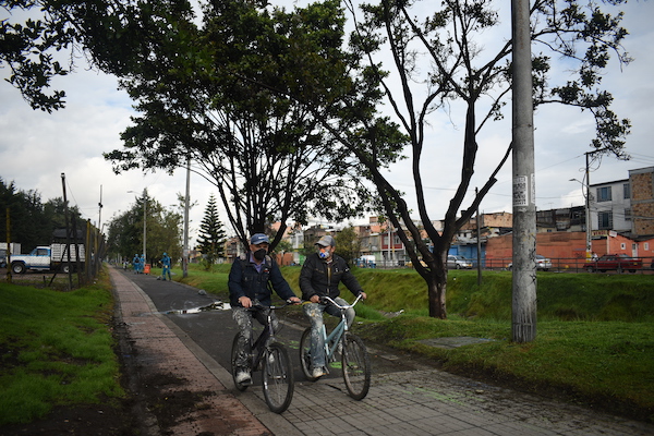 Gran acogida de la comunidad en Engativá a segunda jornada de Juntos Limpiamos Bogotá