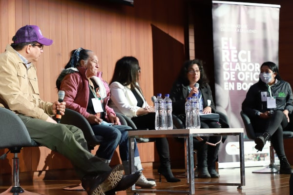 Más de 100 mujeres participaron en el Segundo Encuentro de Recicladoras por Bogotá