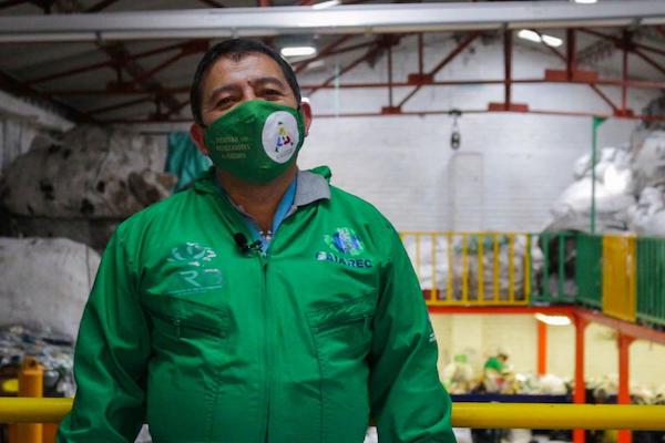Conoce a Silvio Ruiz, uno de  los representantes de la población recicladora en el comité coordinador del PGIRS