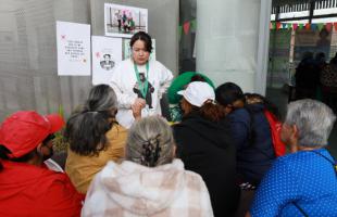 Las mujeres participantes a la Escuela Taller recibieron información sobre empleo, educación y liderazgo.