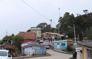 Imagen de uno de los caseríos de la Vereda Santo Domingo en la localidad de Sumapaz. Este es uno de los centros urbanos de reunión para campesinos y comunidades rurales. 