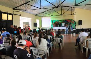 El cierre de convenios se llevó a cabo en el salón Comunal de Mochuelo Alto.