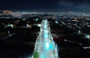 Modernizamos a tecnología led, el alumbrado público del barrio Las Gaviotas.