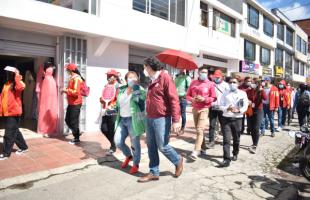 Directora de la UAESP y Secretario de Seguridad recorrieron Puente Aranda