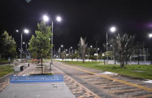 Parque Juan Amarillo cuenta con moderno alumbrado público