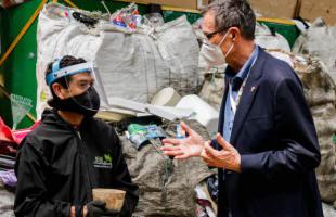 Embajador de Alemania en Colombia insiste en la importancia del reciclaje y aprovechamiento de residuos. 