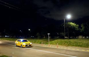 70 nuevas luminarias led hacen parte del alumbrado público de la Transversal 50 entre la Avenida Primero de Mayo y la Calle Tercera.