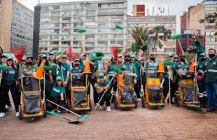 Evento lanzamiento El Escuadrón de la Limpieza Jovenes