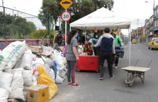 Juntos Limpiamos Bogotá recogió 58 toneladas de residuos voluminosos en Tunjuelito