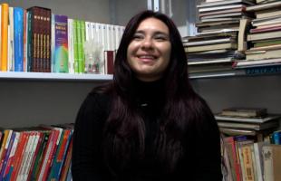 A finales de abril de este 2022, Leidy Catherine se graduó como psicóloga de la Universidad UNAD, gracias al convenio educativo de la UAESP en el que durante el 2021 se entregaron más de 600 apoyos económicos.