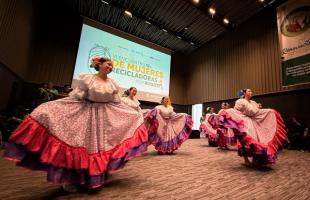Mujeres recicladoras 