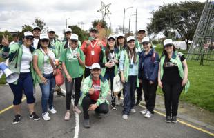 ciudadanos participan de la carrera plogging 2022.