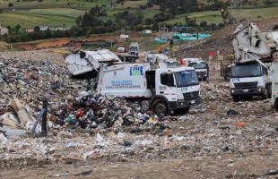 Bloqueos en la avenida Boyacá generan demoras en recolección de basuras