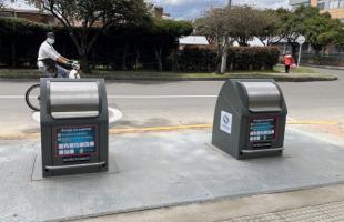 Contenedores soterrados Parque Cedritos.