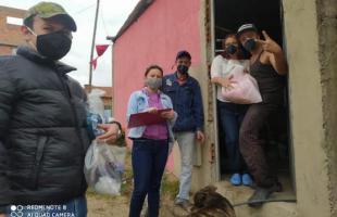 UAESP entrega mercados y tapabocas a 600 familias vecinas del relleno Doña Juana
