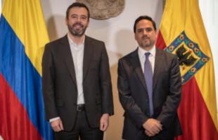 Posesión oficial director de la Unidad Administrativa Especial de Servicios Públicos