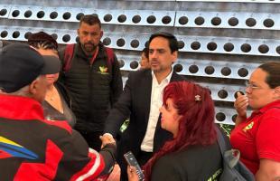 Recicladores hablan con el director UAESP