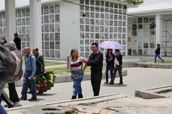 La UAESP ofrece los servicios funerarios en la plaza de los artesanos