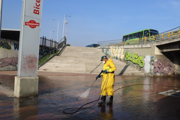 Medidas del Distrito para reducir el consumo de agua durante la prestación del servicio de aseo